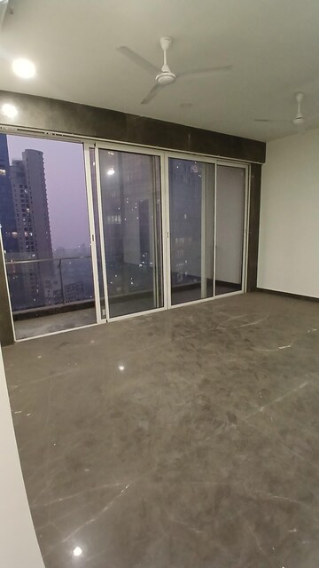 Room in 3 BHK Apartment at Runwals The Reserve, Worli – for Sale
