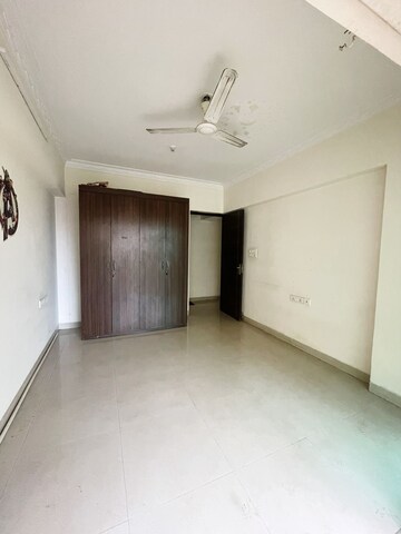 Room in 3 BHK Apartment at Tulipia And Tilia Apartment, Chandivali – for Sale