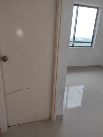 Bathroom in 2.5 BHK Apartment at Godrej Seven, Joka – for Rent