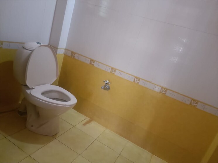 Bathroom, t dasarahalli 6+ Bedroom 1200 Sq.Ft. Independent House In T Dasarahalli Bangalore 8145934