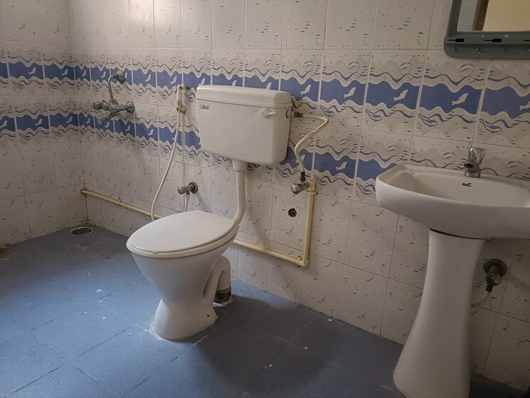 Bathroom, t dasarahalli 6+ Bedroom 1200 Sq.Ft. Independent House In T Dasarahalli Bangalore 8145934