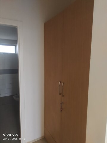 Furnished Amenities in 3 BHK Apartment at Vatika City, Sector 49 – for Rent