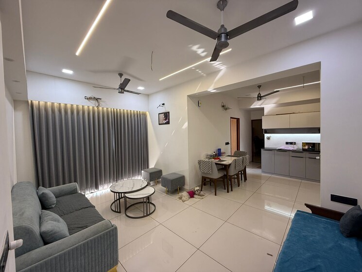 Living Room, jagatpur 2 Bedroom 159 Sq.Yd. Apartment In Jagatpur Ahmedabad 8145950