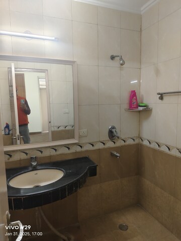 Bathroom in 3 BHK Apartment at Parsvnath Green Ville, Sector 48 – for Rent