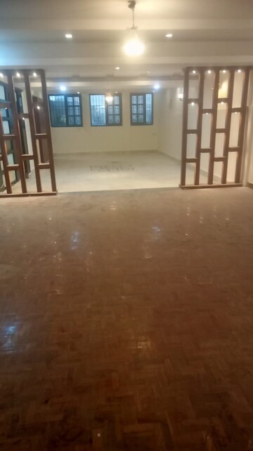 Room in 3 BHK Apartment at RWA Apartments Sector 39, Sector 39 – for Rent