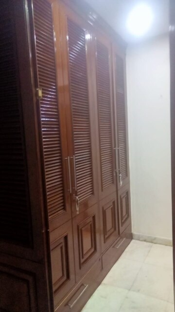 Bathroom in 3 BHK Apartment at RWA Apartments Sector 39, Sector 39 – for Rent