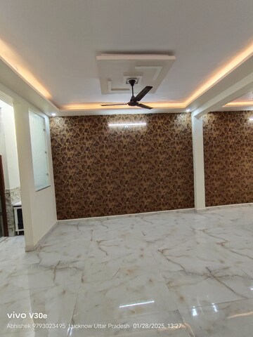 Living Room in 2 BHK Independent House at Jankipuram Extension – for Sale