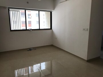 Room in 2 BHK Apartment at Lodha Palava City, Dombivli East – for Rent