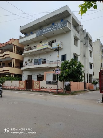 Commercial Office Space 2500 Sq.Ft. For Rent in Lanka Varanasi  8146046