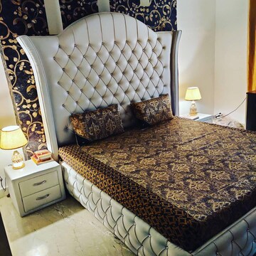 Bedroom in 3 BHK Builder Floor at Rohini Sector 25 – for Sale