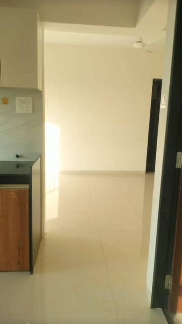 2 BHK Apartment For Rent in Adityaraj Breeze, Vikhroli East