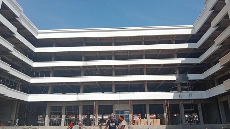 Exterior View, patiala road Commercial Showroom 140 Sq.Yd. In Patiala Road Zirakpur 8146223