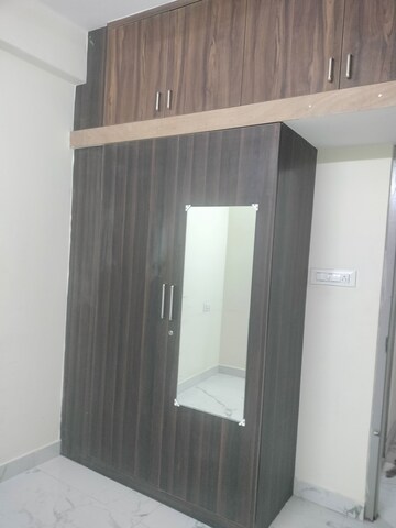Room in 2 BHK Apartment at Halasuru – for Rent