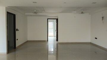 Room in 4 BHK Builder Floor at Ansal API Esencia, Sector 67 – for Rent