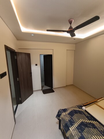 Room in 2 BHK Apartment at Seawoods – for Rent