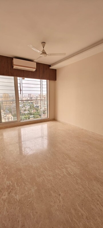Room in 3 BHK Apartment at Veena Crest, Andheri West – for Sale