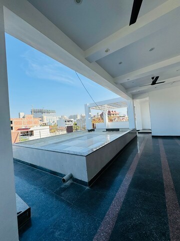 Kitchen in 5 BHK Builder Floor at Royal Homez, Sector 43 – for Rent
