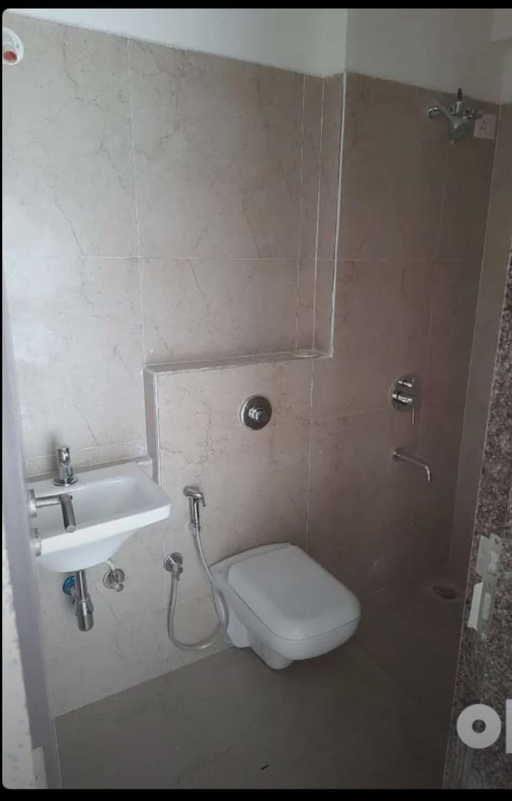 Bathroom, puranik-grand-central 1 Bedroom 450 Sq.Ft. Apartment In Vartak Nagar Thane 8146287