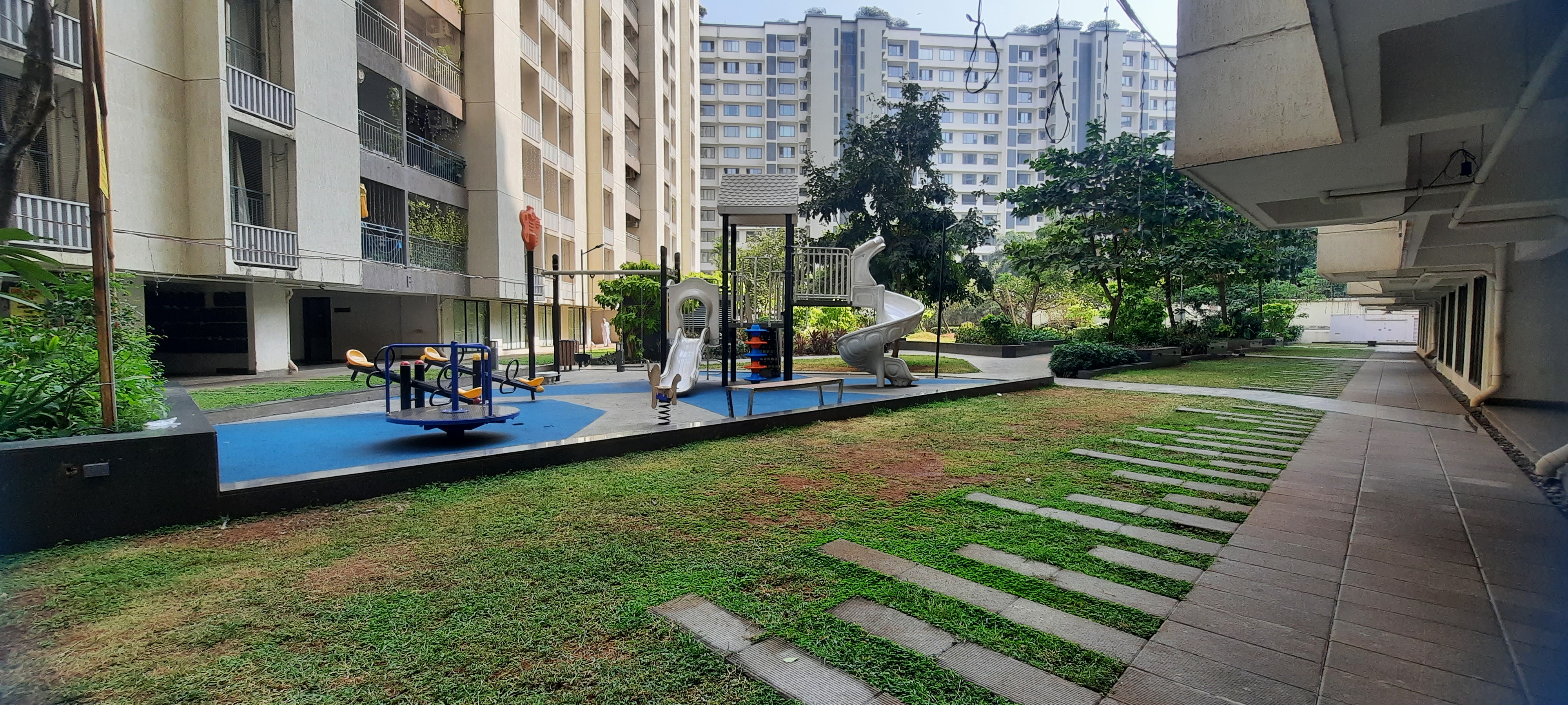 2 BHK Apartment For Sale in Rustomjee Elements Wing SG