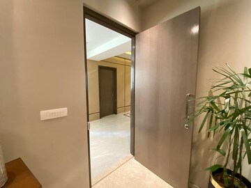Room in 3 BHK Apartment at Piramal Mahalaxmi, Mahalaxmi – for Sale