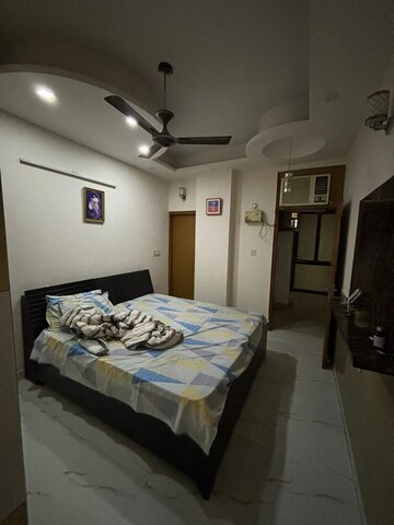 Bedroom in 3 BHK Builder Floor at Smart Lane, Niti Khand – for Rent