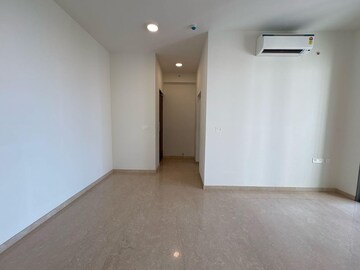 Room in 3 BHK Apartment at Piramal Mahalaxmi, Mahalaxmi – for Sale