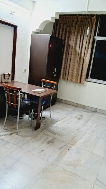 Gym in 2 BHK Apartment at Swapnalok Towers, Malad East – for Rent
