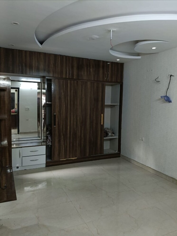 Room, ambala highway 4 Bedroom 115 Sq.Yd. Villa In Ambala Highway Zirakpur 8146357