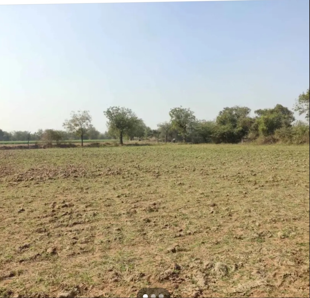 Plot For Sale in Near L J College
near Sak