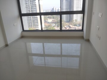 Room in 2 BHK Apartment at Rustomjee Bella Phase 1, Bhandup West – for Rent