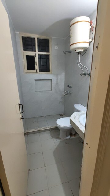 Bathroom in 3 BHK Builder Floor at Unitech South City II, Sector 50 – for Rent
