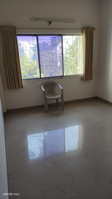 Room in 1 BHK Apartment at Kumar Girija Shankar Vihar, Karve Nagar – for Rent