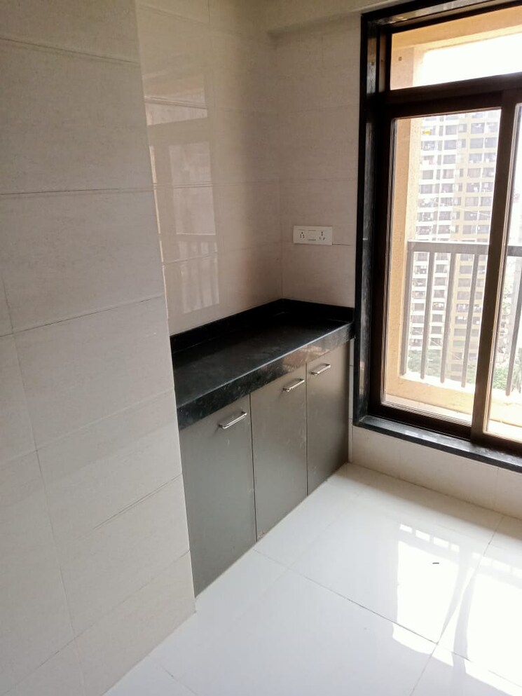 Kitchen, puraniks-glorio-grand-central 1 Bedroom 600 Sq.Ft. Apartment In Vartak Nagar Thane 8146454