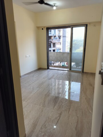 2 BHK Apartment For Sale in Thane West