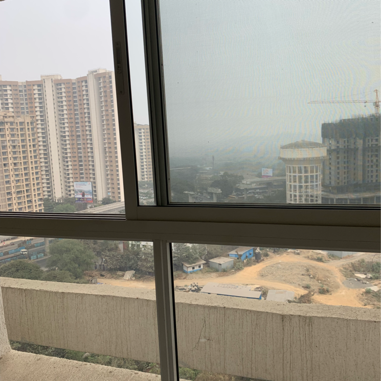 Balcony, godrej-emerald 1.5 Bedroom 700 Sq.Ft. Apartment In Gaimukh Gaon Thane 8146516