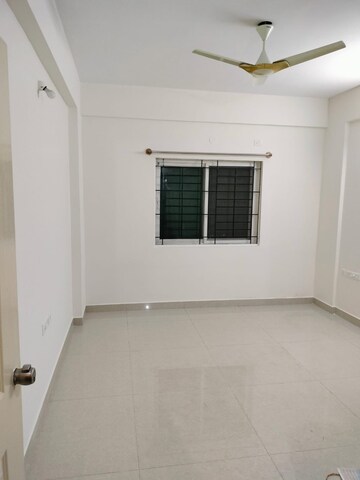 Room in 3 BHK Builder Floor at Hsr Layout – for Rent