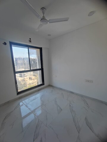 Room in 2 BHK Apartment at Dev Leo Tower, Oshiwara – for Rent