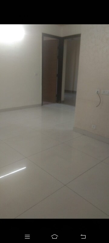 Room in 3 BHK Apartment at Saya Gold Avenue, Vaibhav Khand – for Rent