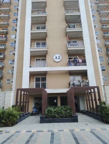 2 BHK Apartment For Rent in Rishita Manhattan, Gomti Nagar