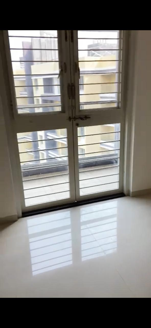 2 BHK + Pooja Room,Servant Room,Study Room Apartment For Sale in Kohinoor Zen Estate