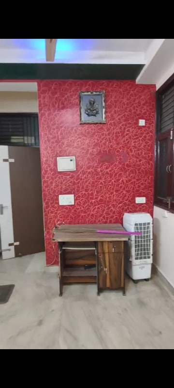 Living Room in 1 BHK Builder Floor at Sun Homes, Shakti Khand Iii – for Rent