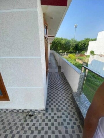 Balcony in 4 BHK Villa at Ansal Sushant Golf city, Sushant Golf City – for Rent