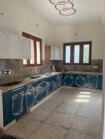 Kitchen in 4 BHK Villa at Ansal Sushant Golf city, Sushant Golf City – for Rent