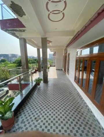Balcony in 4 BHK Villa at Ansal Sushant Golf city, Sushant Golf City – for Rent
