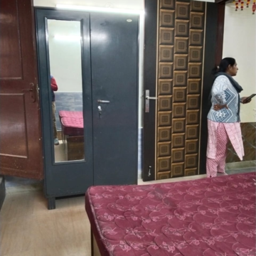 Bedroom in 1 BHK Builder Floor at Malviya Nagar – for Rent