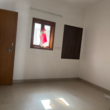 Room in 1 BHK Builder Floor at Saket – for Rent