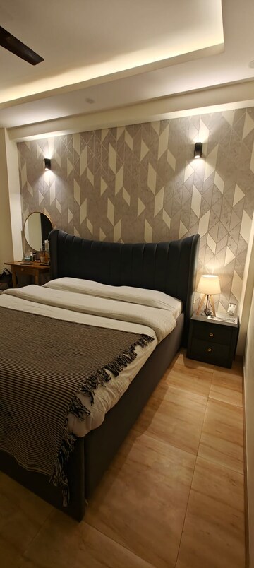 Bedroom in 3 BHK Builder Floor at Vipul World Floors, Sector 48 – for Rent