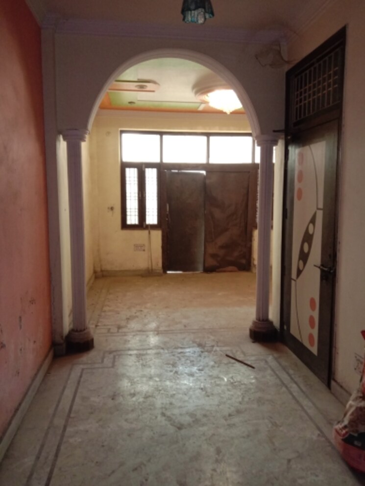 undefined, dwarka mor 3 Bedroom 2700 Sq.Ft. Independent House In Dwarka Mor Delhi 8146801