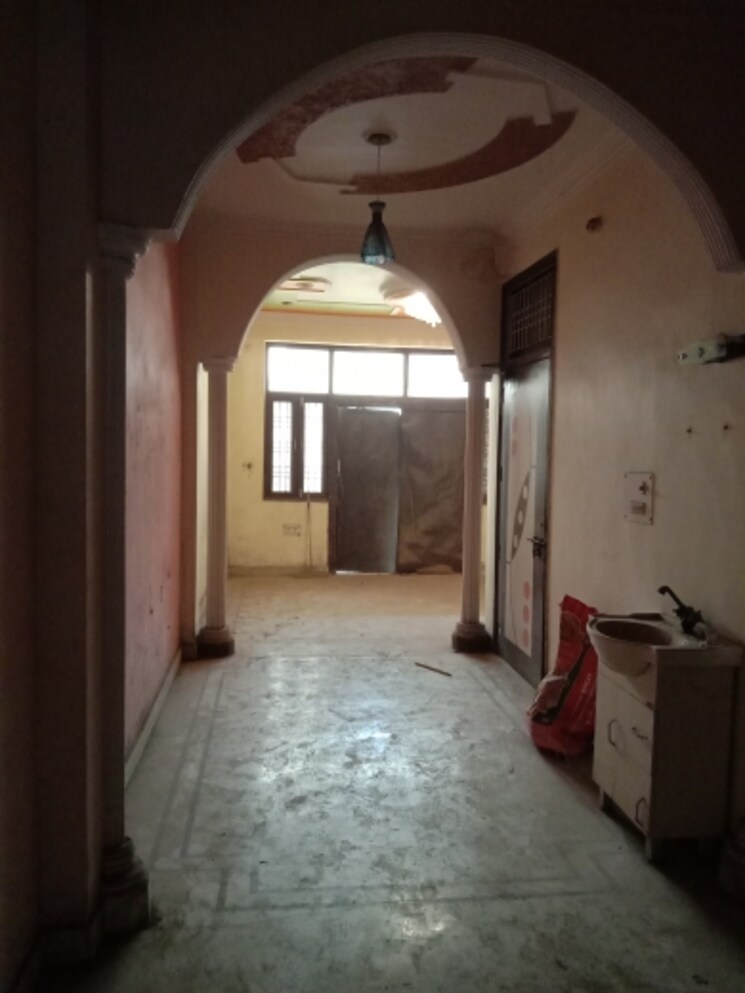 undefined, dwarka mor 3 Bedroom 2700 Sq.Ft. Independent House In Dwarka Mor Delhi 8146801