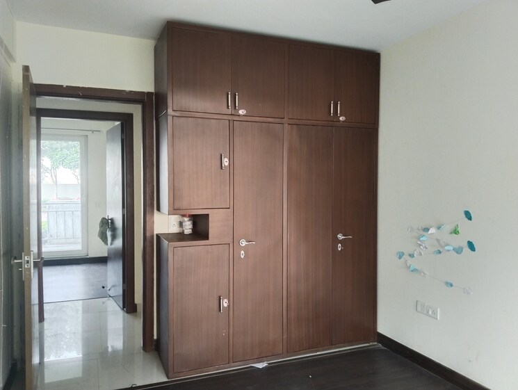Room, landmark-the-residency 3 Bedroom 1710 Sq.Ft. Apartment In Sector 103 Gurgaon 8146854